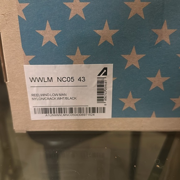 NEW- AUTRY Reelwind Sneaker - Picture 7 of 7